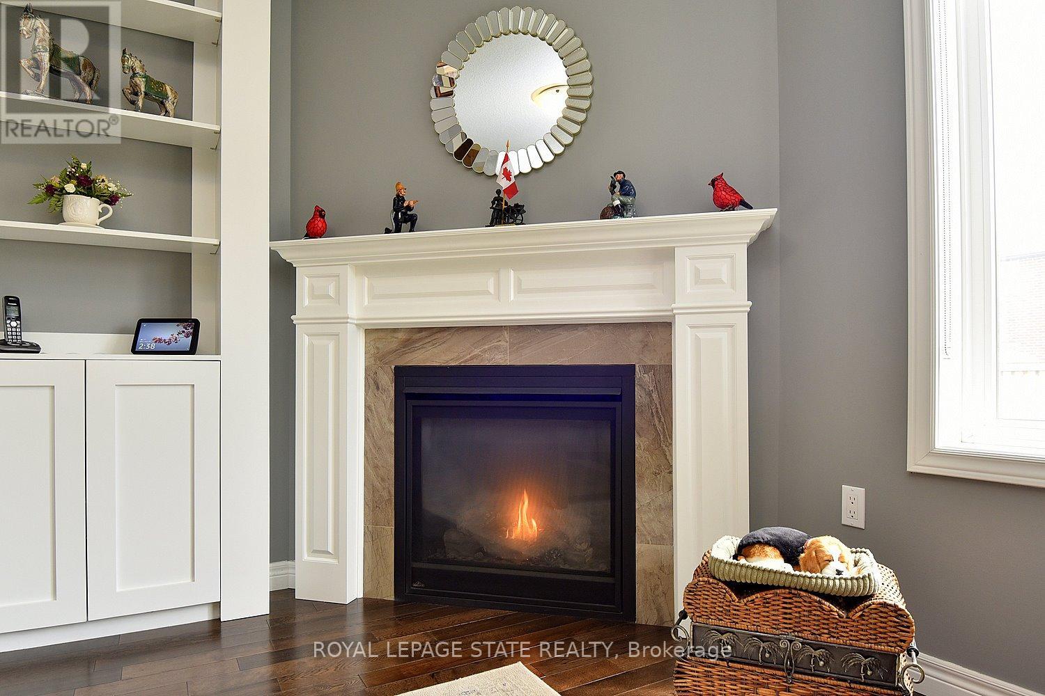 111 FESTIVAL WAY - 7