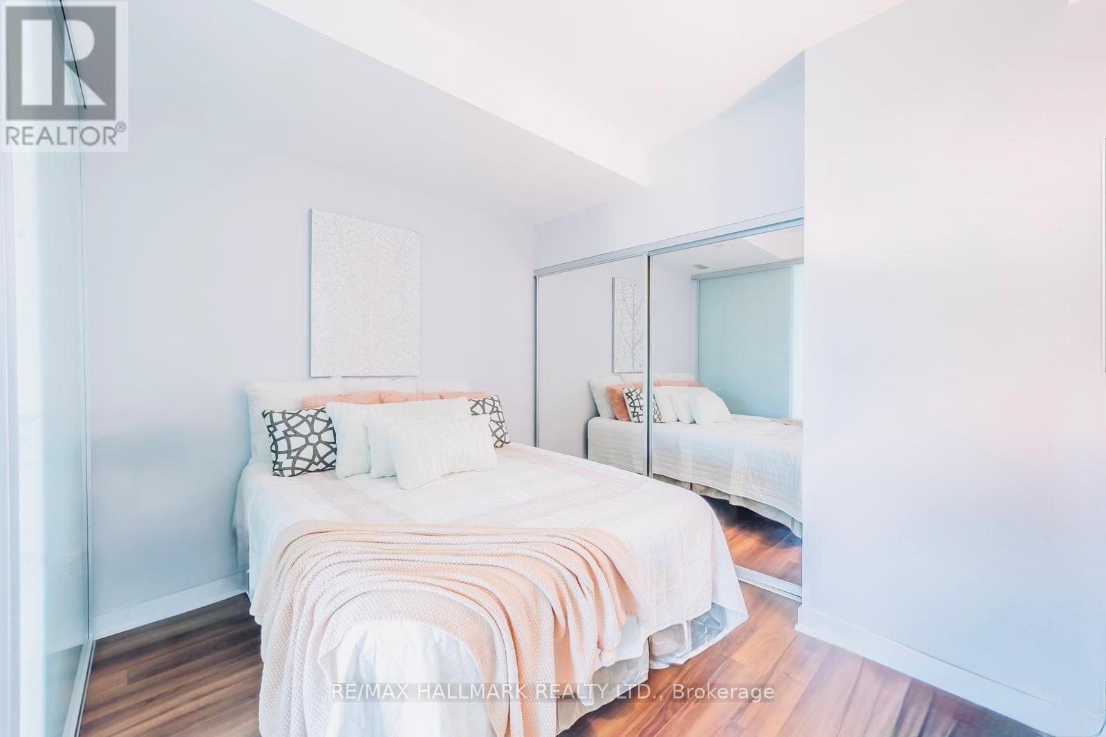 #1210 210 SIMCOE STREET E - 18