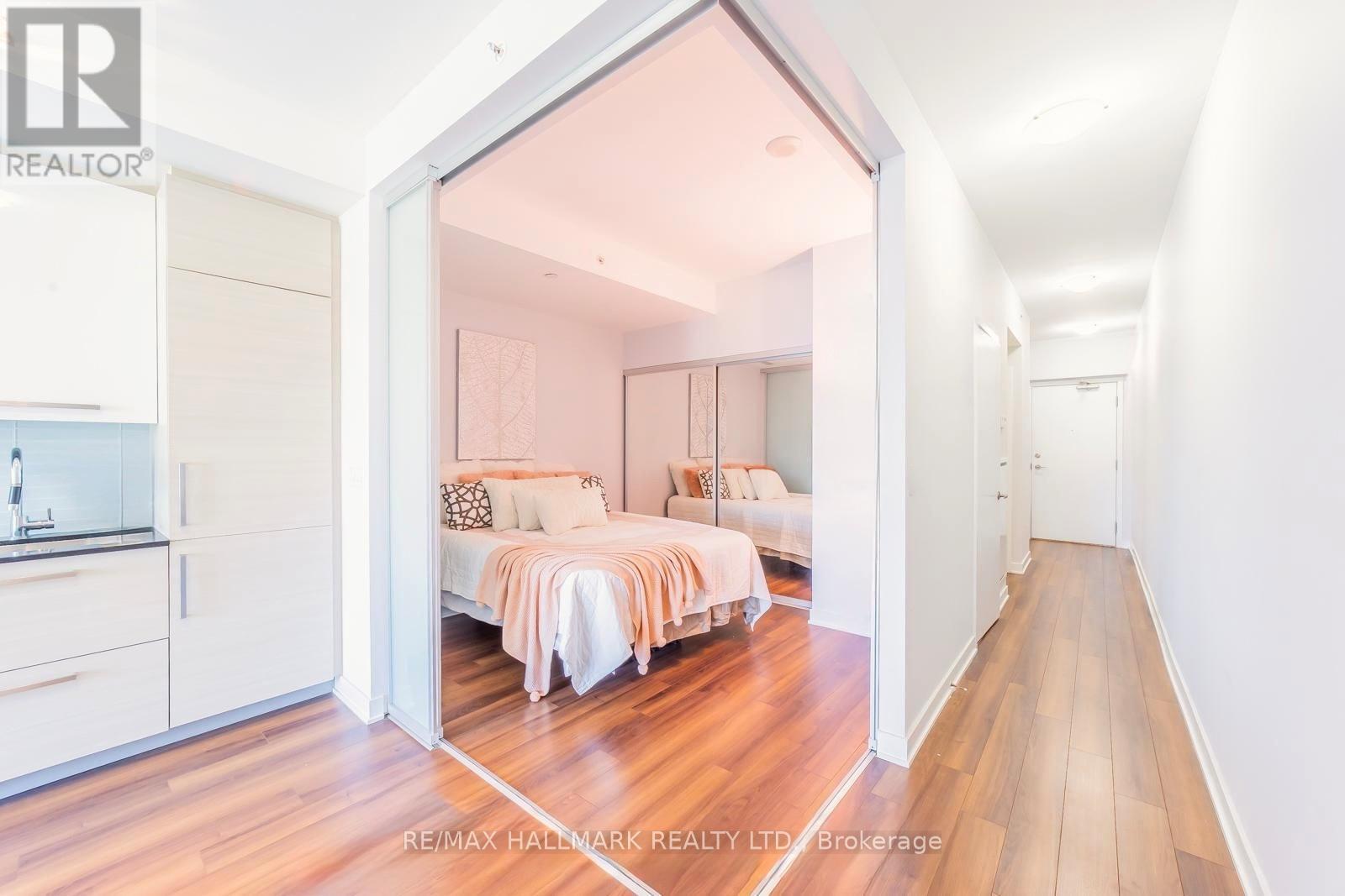 #1210 210 SIMCOE STREET E - 17