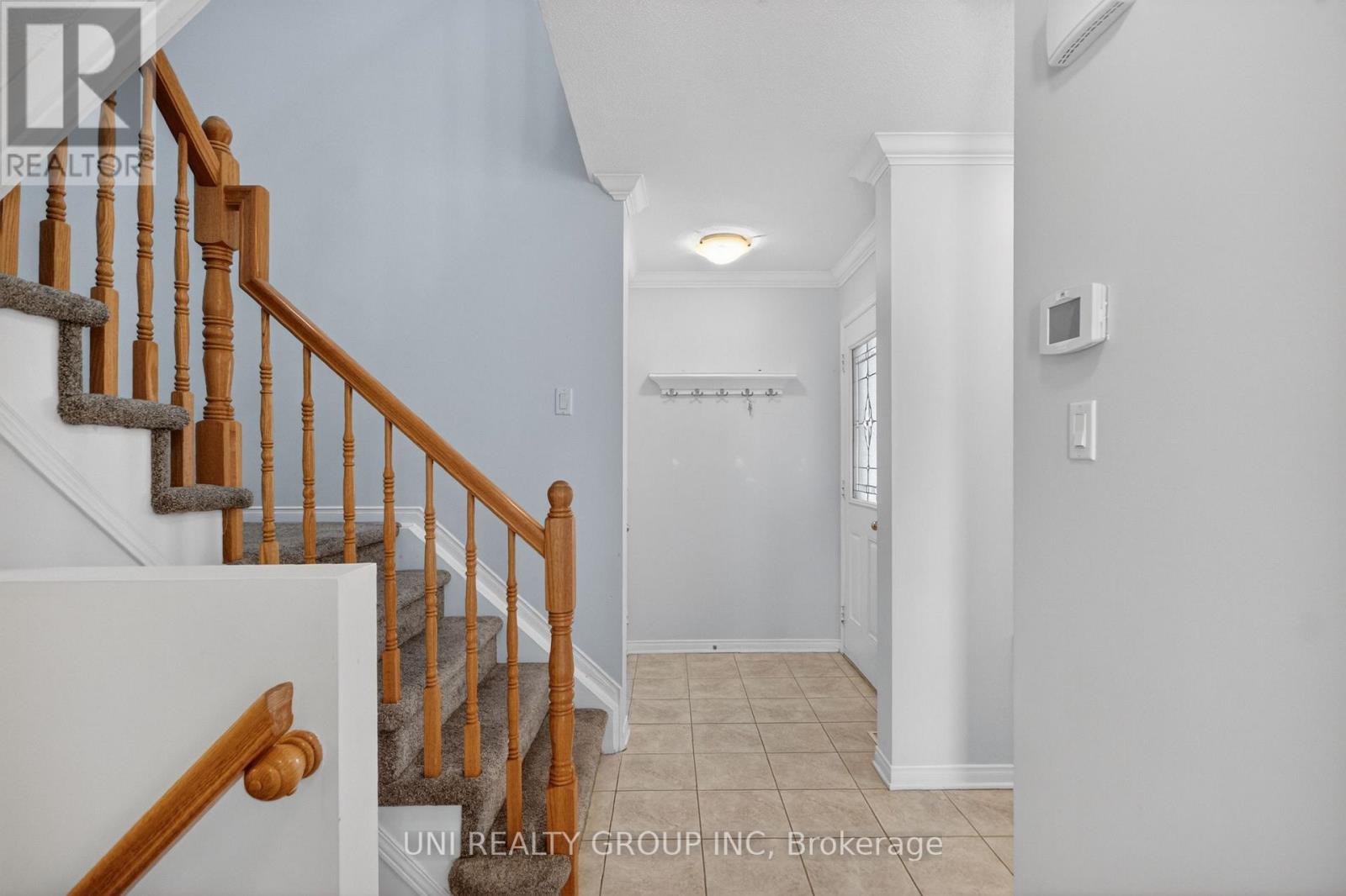 546 ASHBOURNE CRESCENT - 20