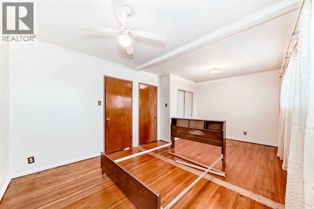 1527 49 Street SE - 14