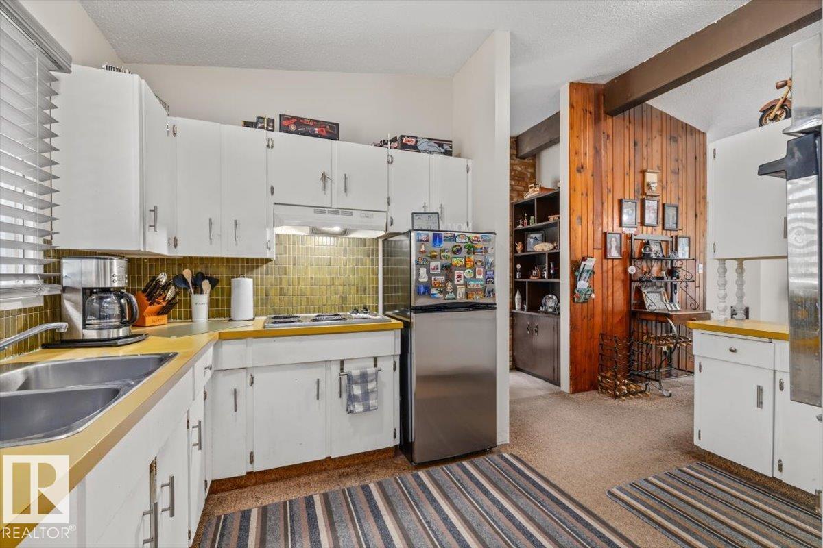 4411 209 ST NW - 13