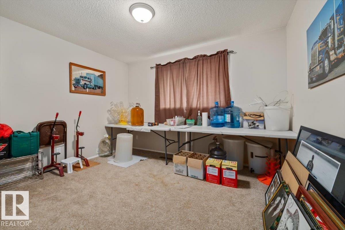 4411 209 ST NW - 18