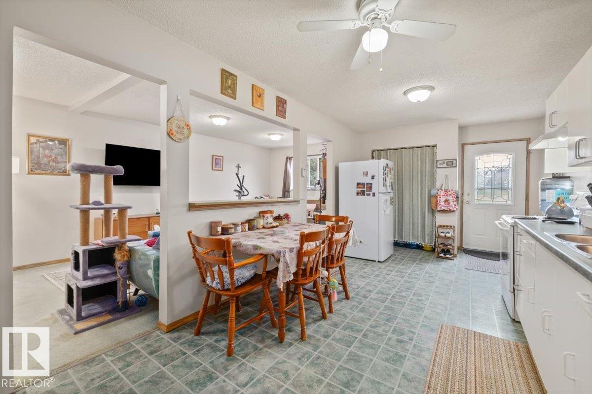 4411 209 ST NW - 27