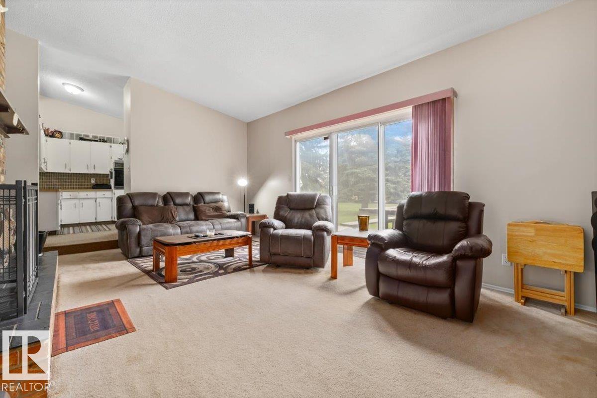 4411 209 ST NW - 10