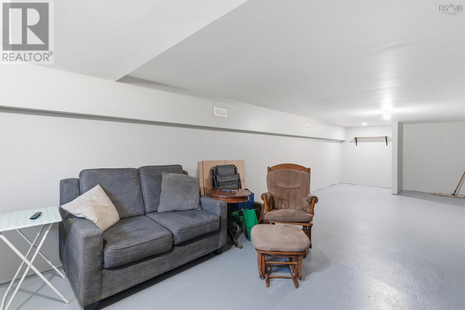 Property 23 of 49 of 256 Dyke Road