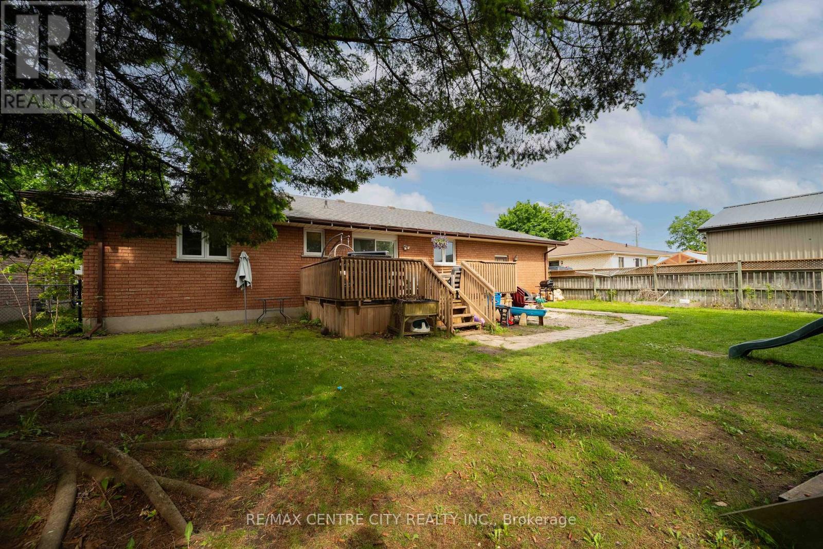 135 CAVERLY ROAD - 36