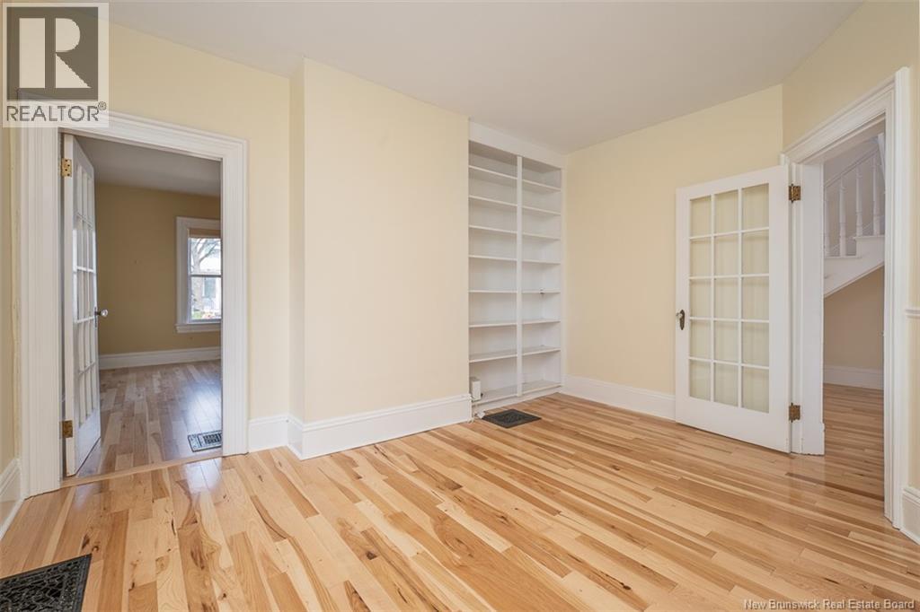332 Saunders Street - 9