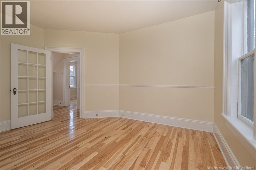 332 Saunders Street - 10
