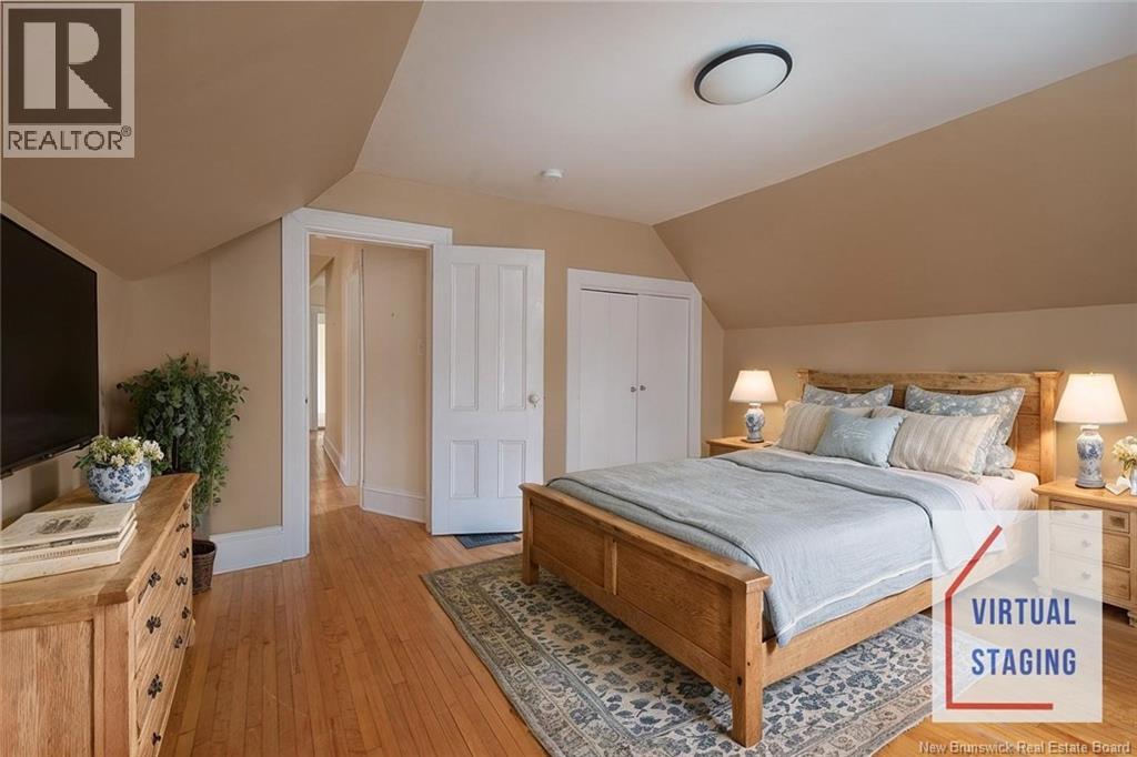 332 Saunders Street - 29