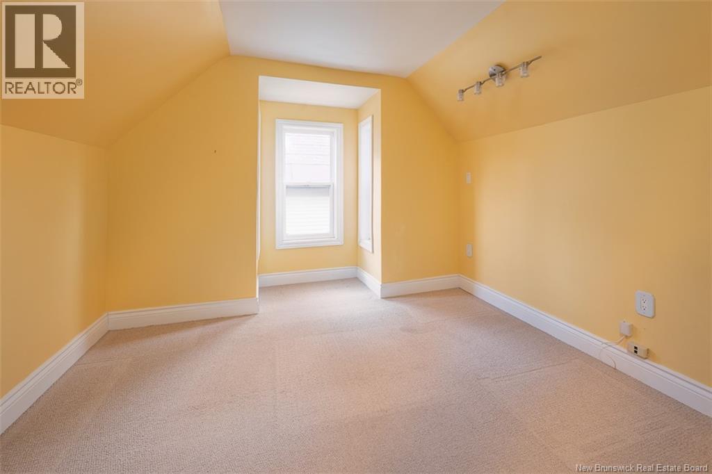 332 Saunders Street - 30