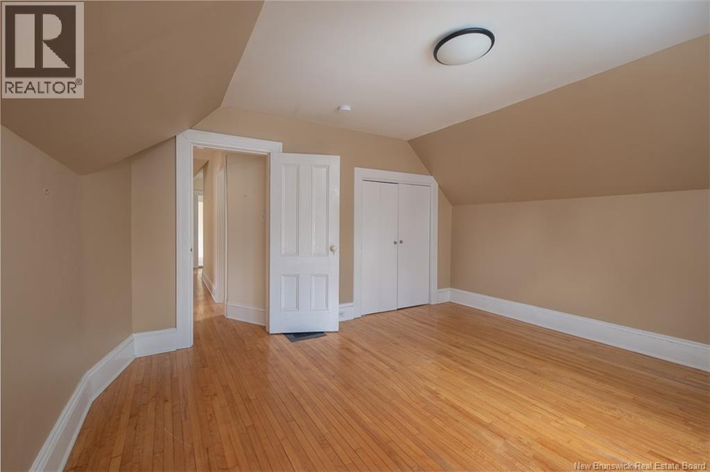 332 Saunders Street - 28