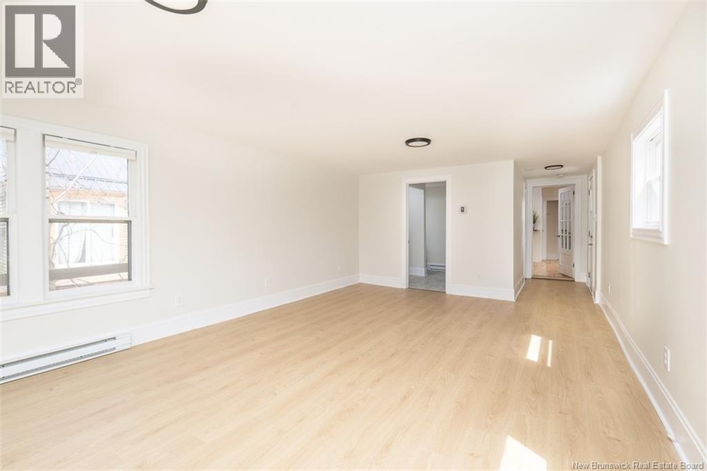 332 Saunders Street - 21