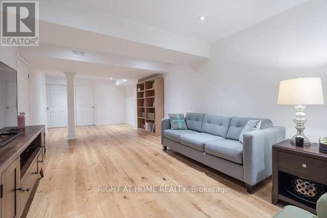 17 MACHELL AVENUE N - 16