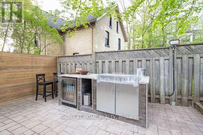 17 MACHELL AVENUE N - 23