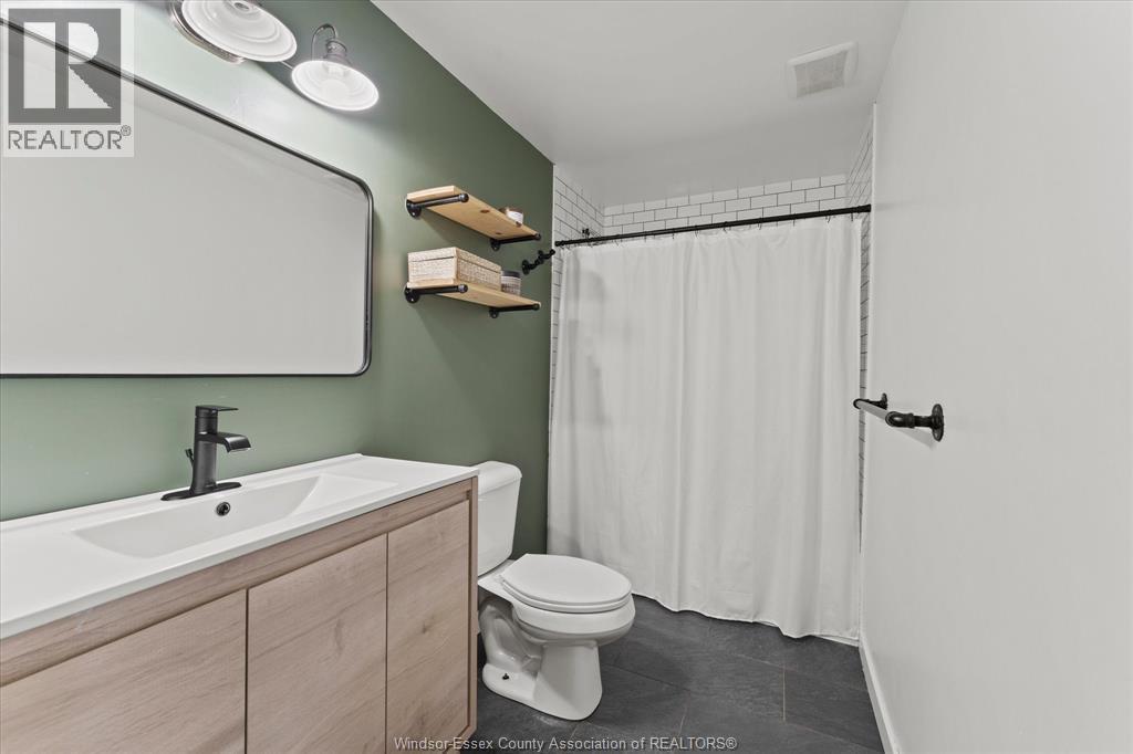 2186 Janette, Windsor, Ontario, N8X1Z8 — Photo 13