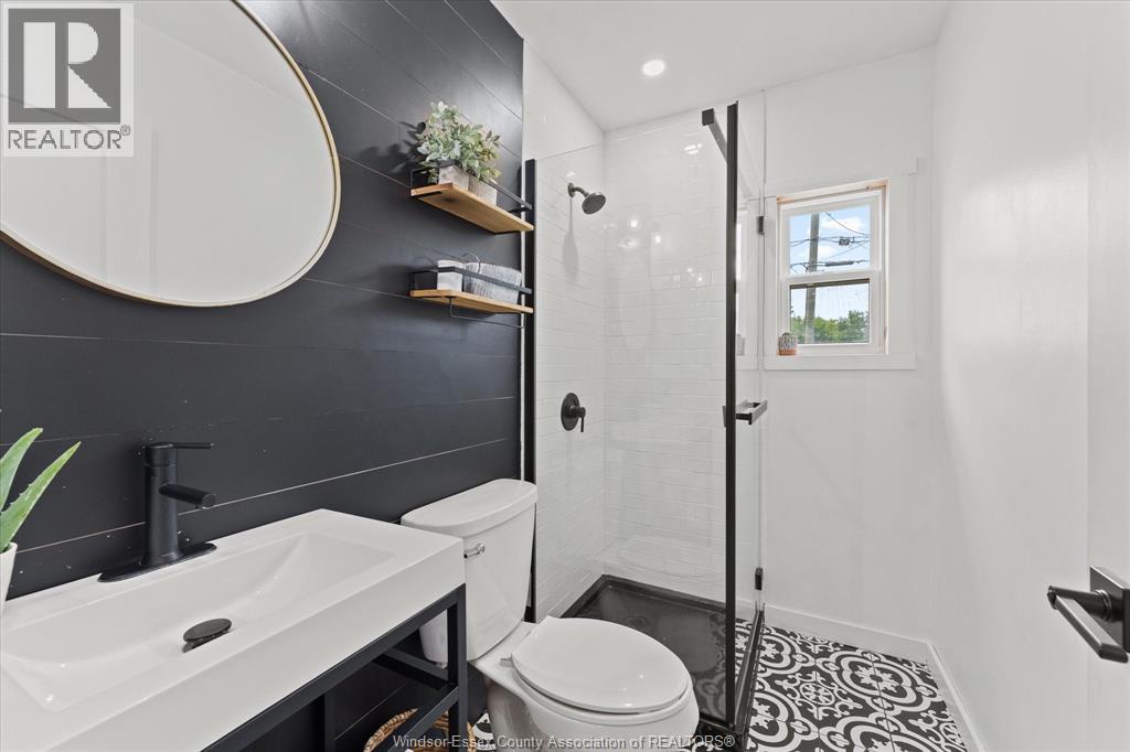 2186 Janette, Windsor, Ontario, N8X1Z8 — Photo 3