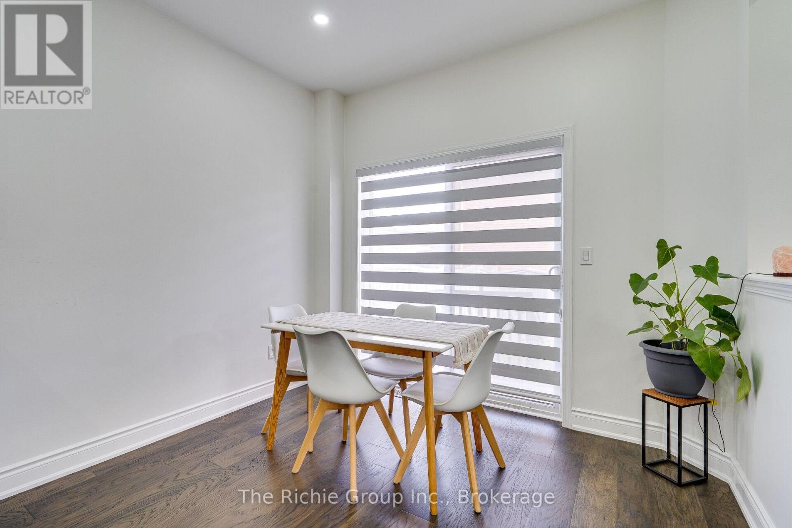59 TARQUINI CRESCENT - 11