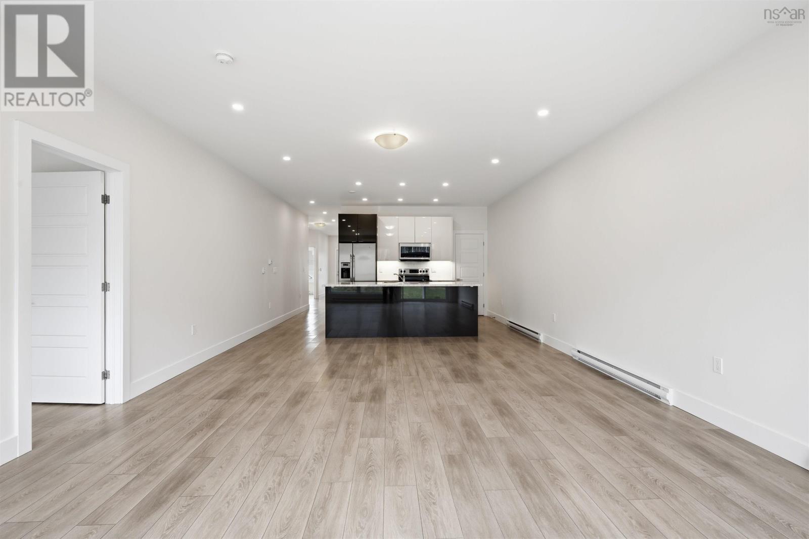 72 Tyler Street - 14
