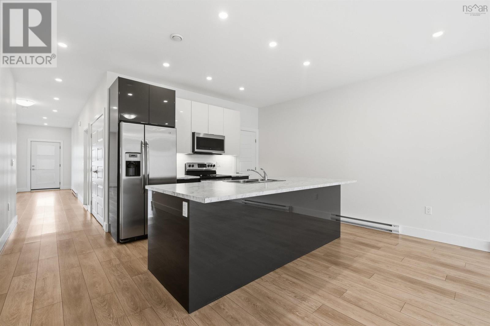 72 Tyler Street - 6