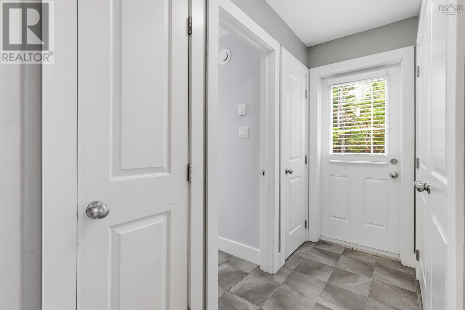 176 Clivedon Court - 19
