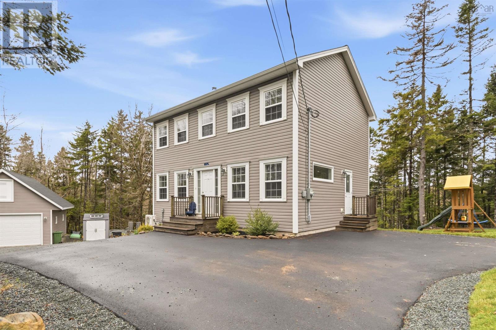176 Clivedon Court - 40