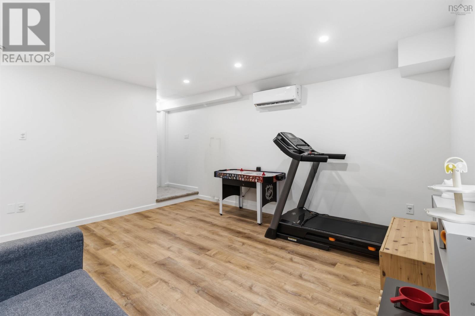 176 Clivedon Court - 32