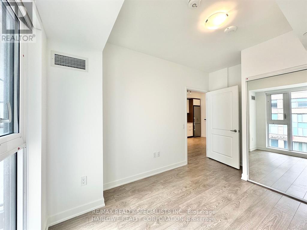 #502 543 RICHMOND STREET W - 34