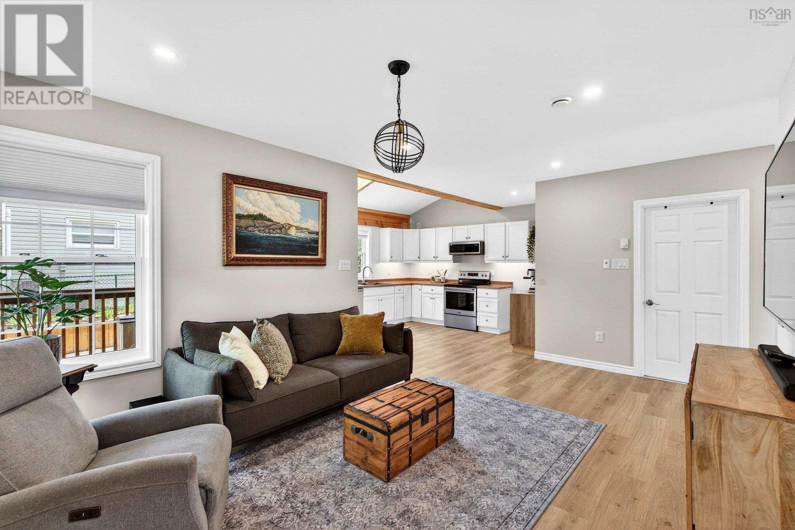Property 7 of 27 of 2989 Connaught Avenue
