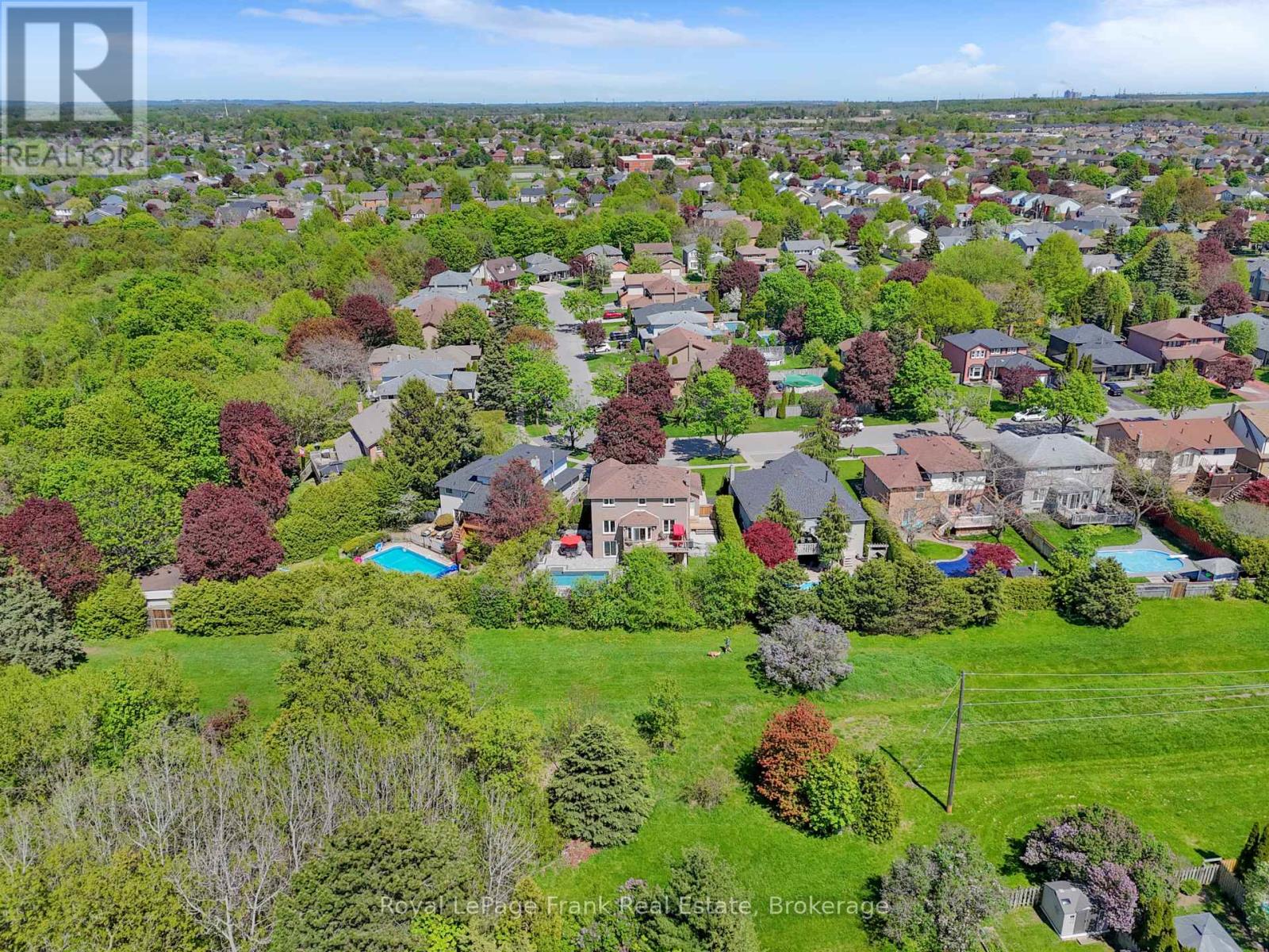 53 PINEDALE CRESCENT - 4