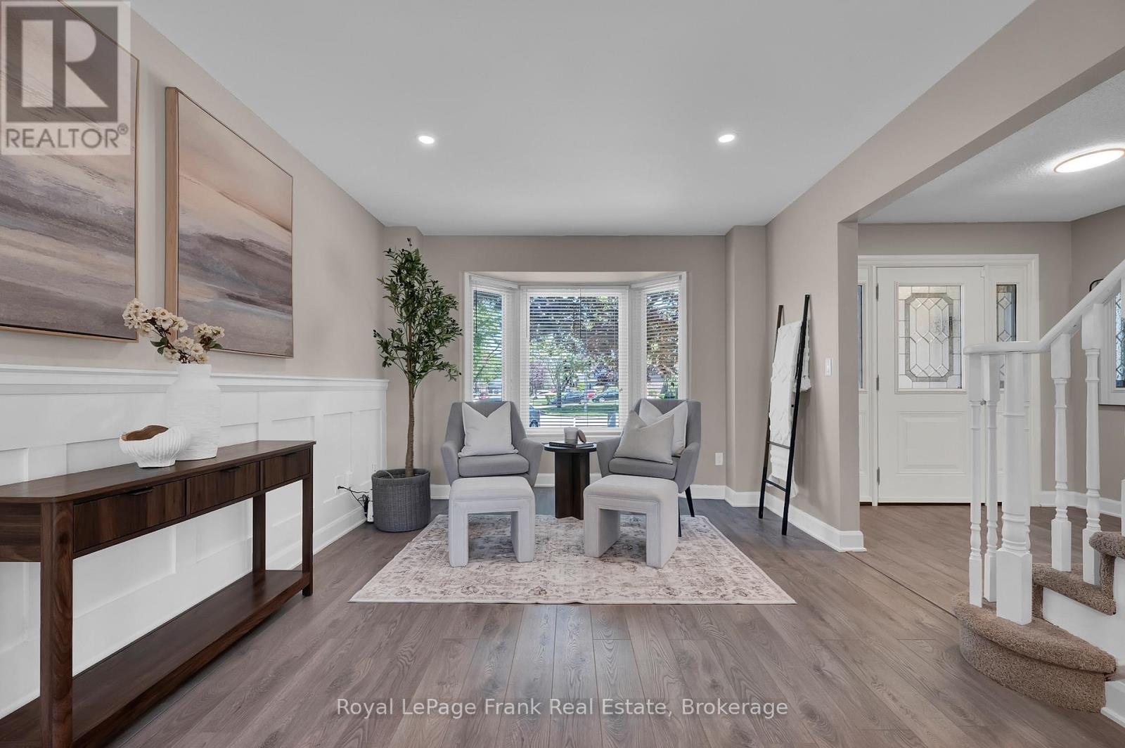 53 PINEDALE CRESCENT - 9