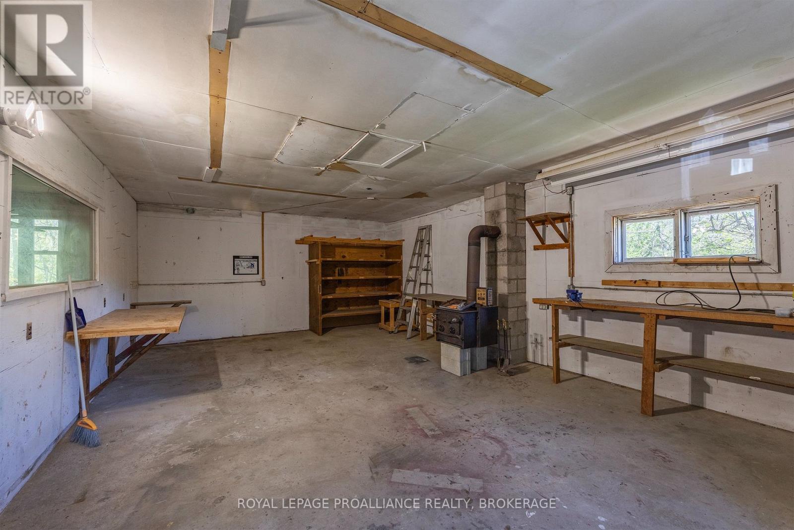 3384 MURTON ROAD - 37