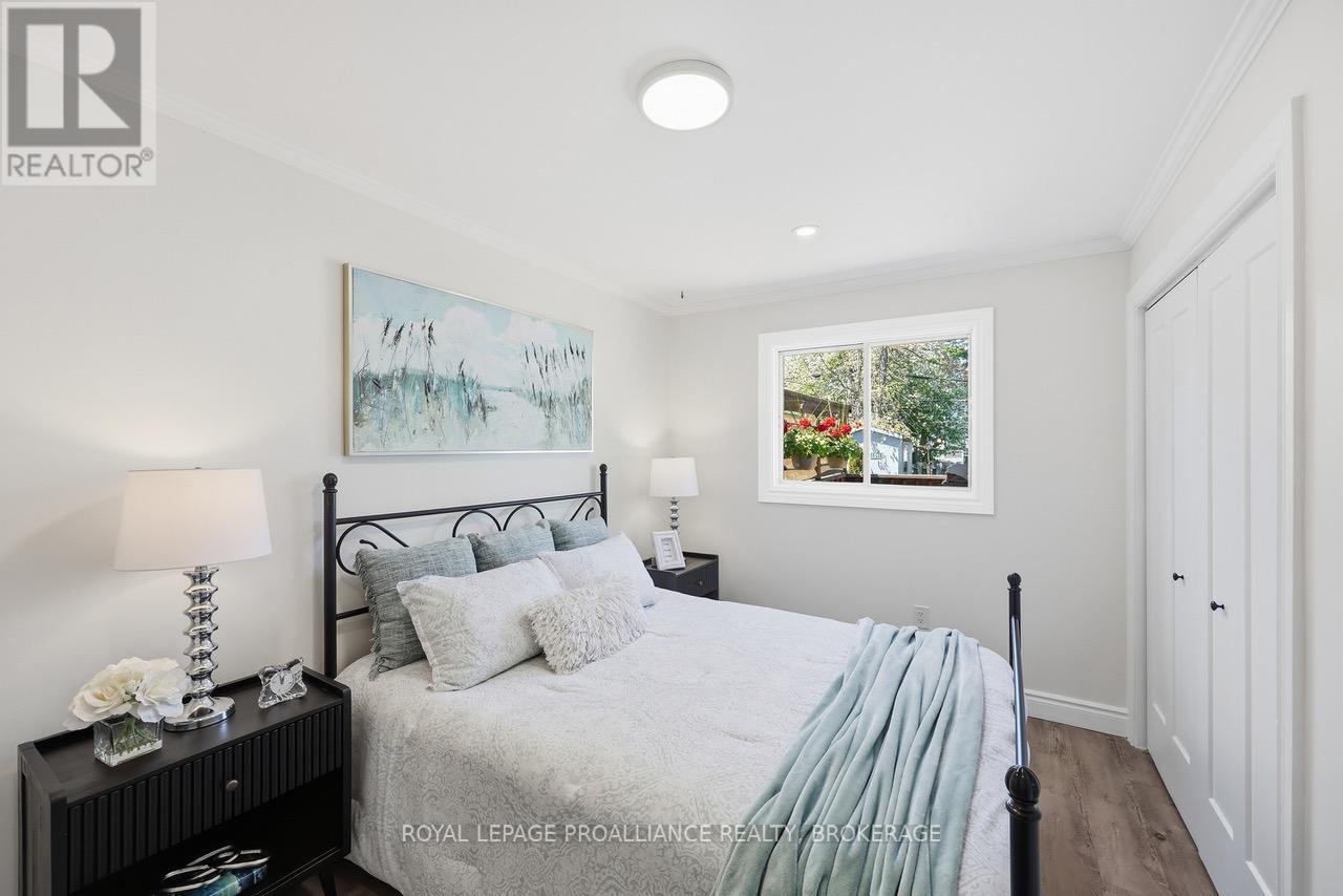 98 CARLETON STREET - 23