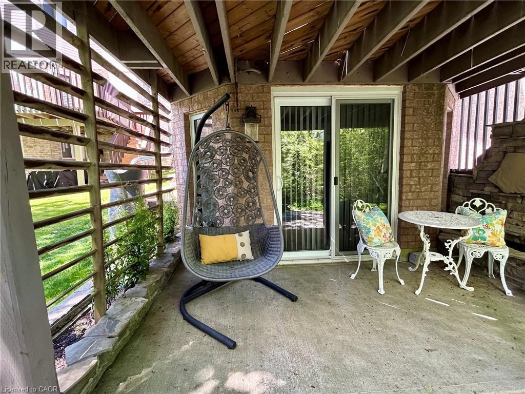 6 ARDWOOD Place - 48