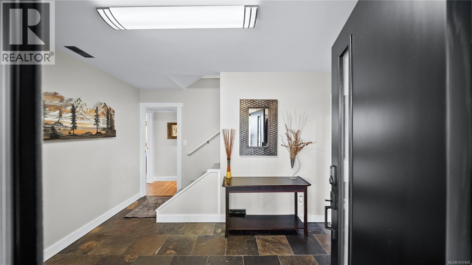 6258 Robin Way - 9