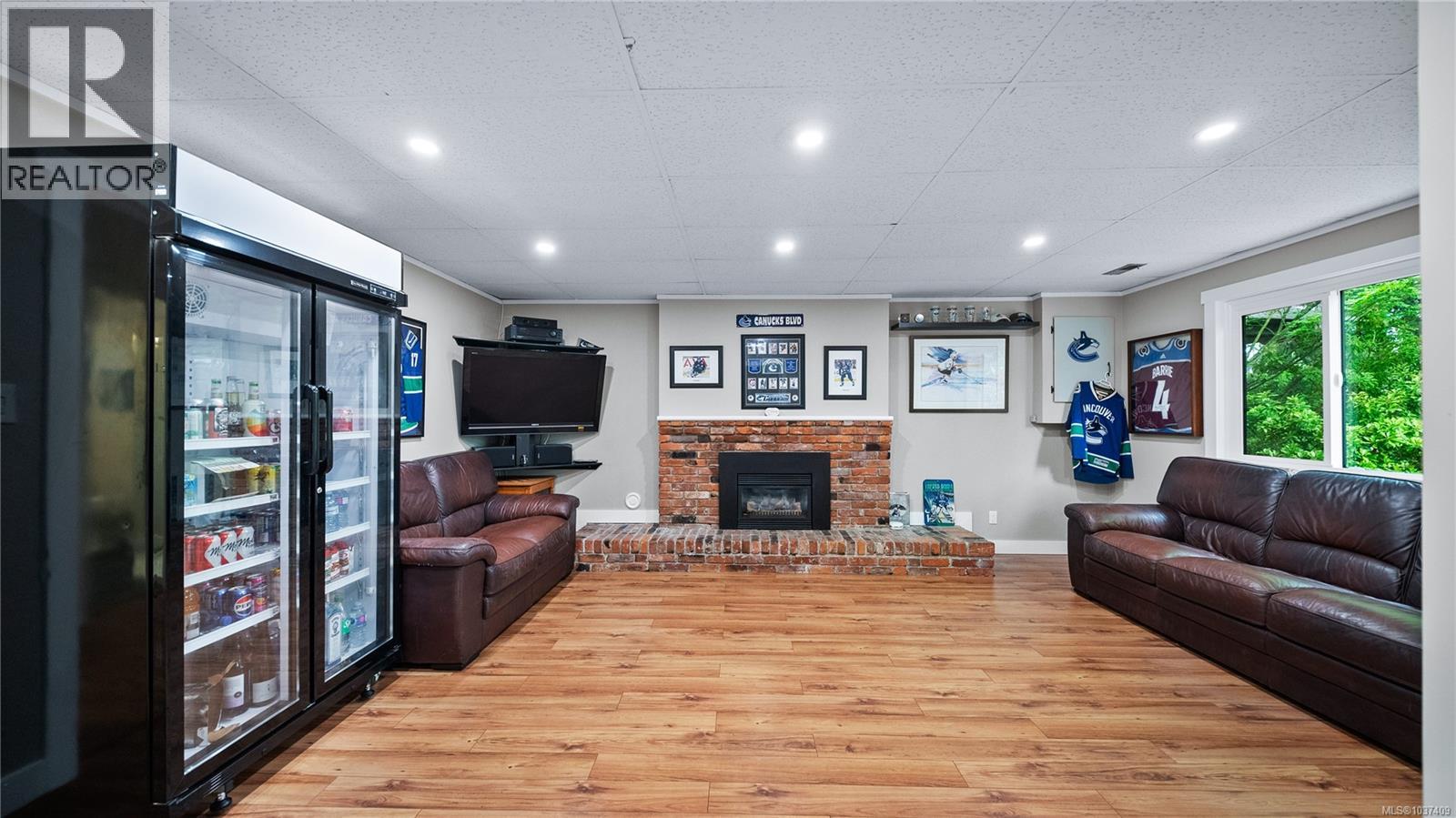 6258 Robin Way, Central Saanich