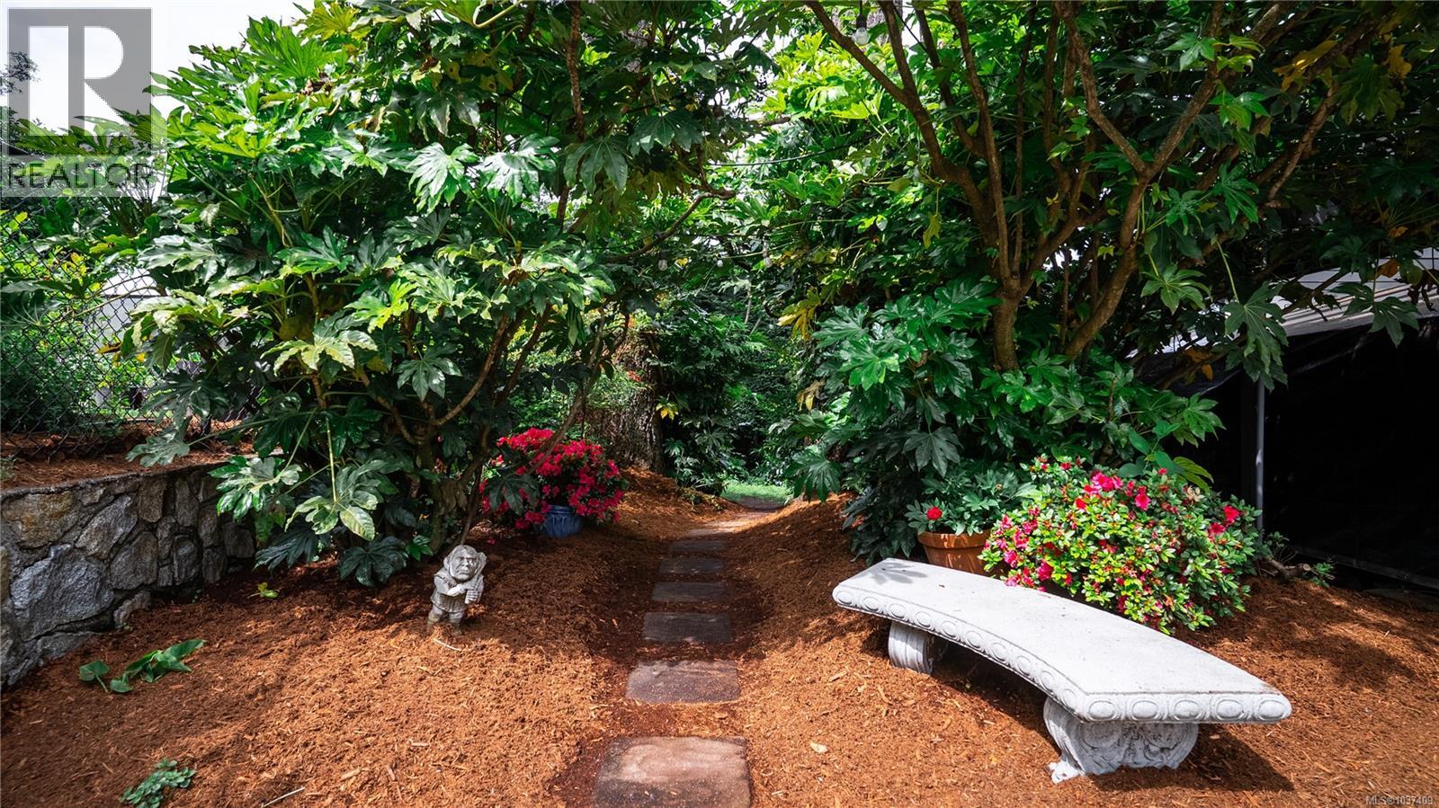 6258 Robin Way - 48