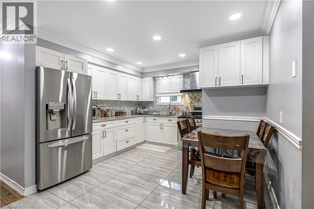 70 OSSINGTON Drive - 11