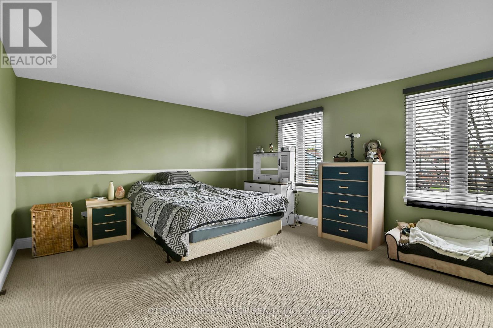 202 ROSEMARY GARDENS - 19