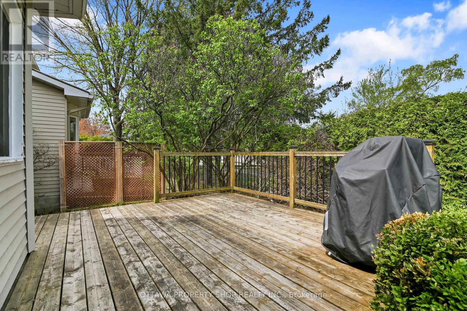 202 ROSEMARY GARDENS - 29