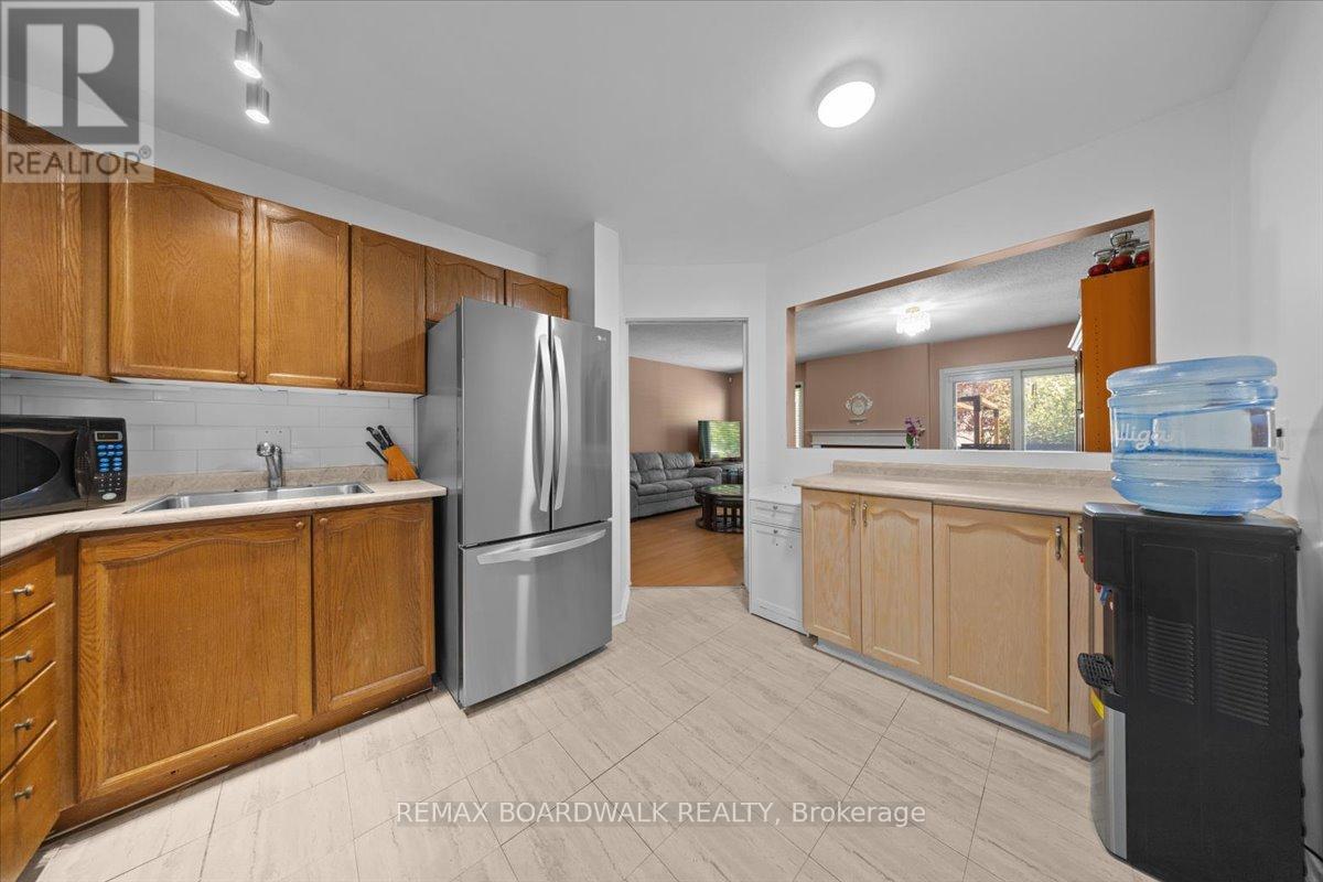 1516 BRIARFIELD CRESCENT - 4