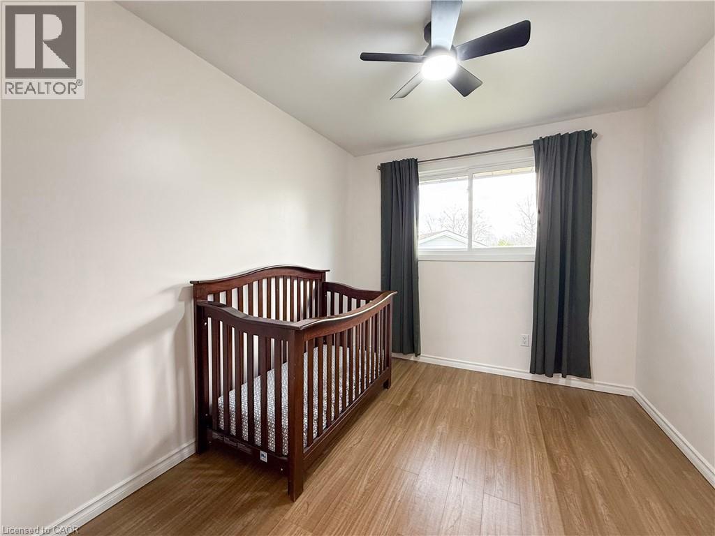 14 ORCHARD Crescent - 21