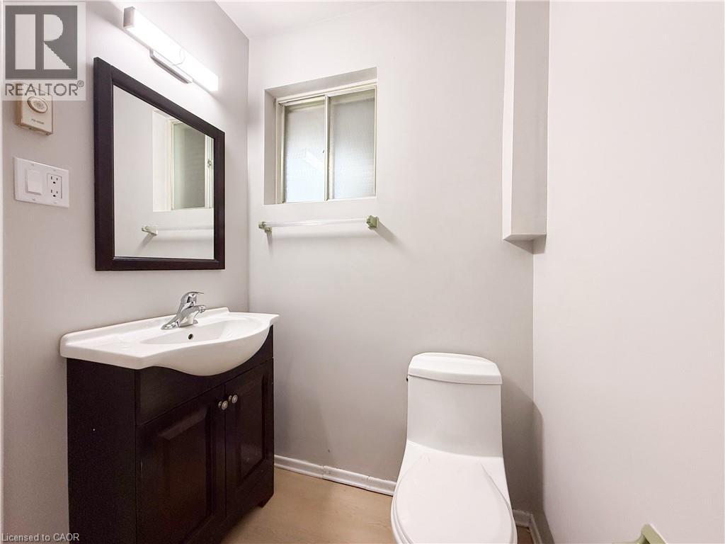 14 ORCHARD Crescent - 31