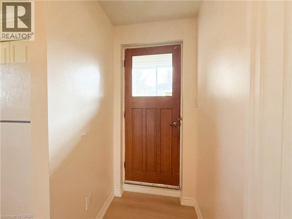 14 ORCHARD Crescent - 32