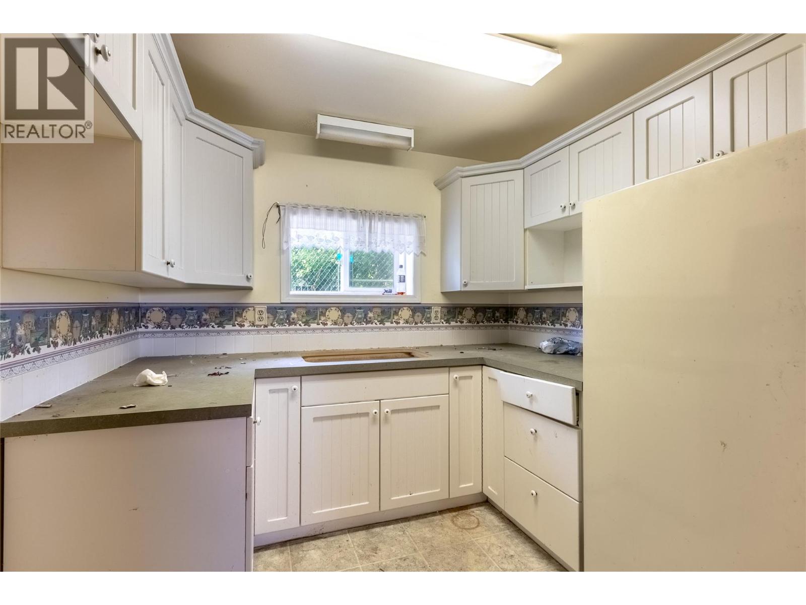 864 SHELAN Place - 20