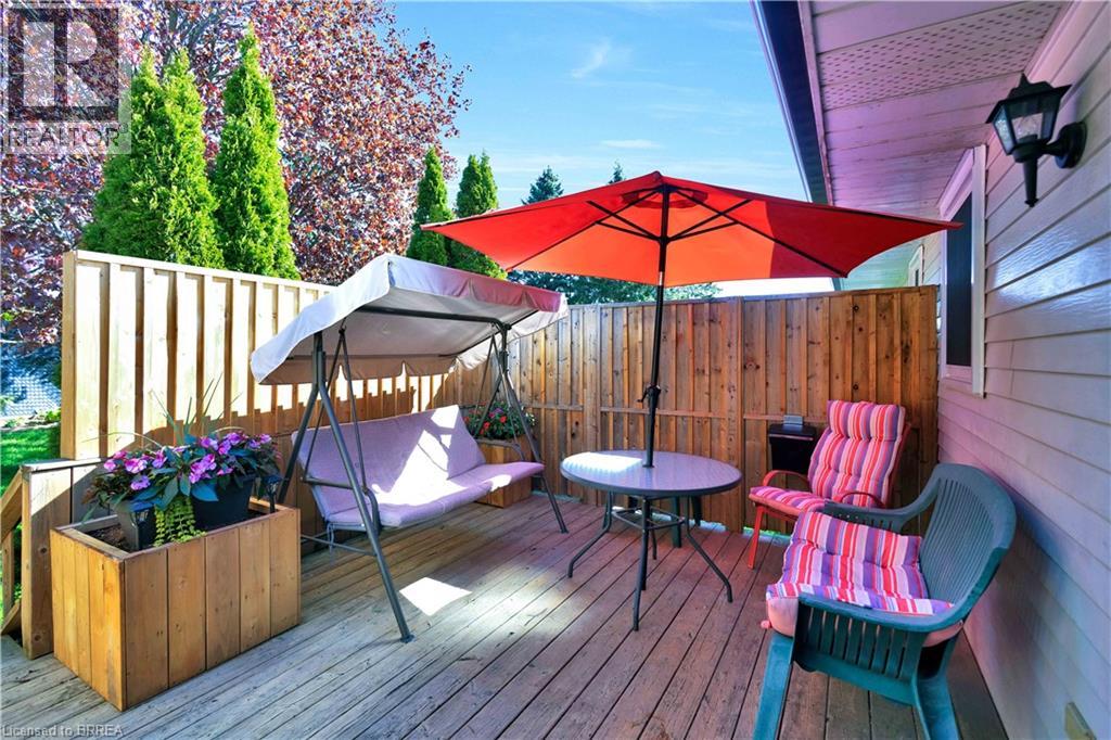 16 SANDLEWOOD Avenue - 35
