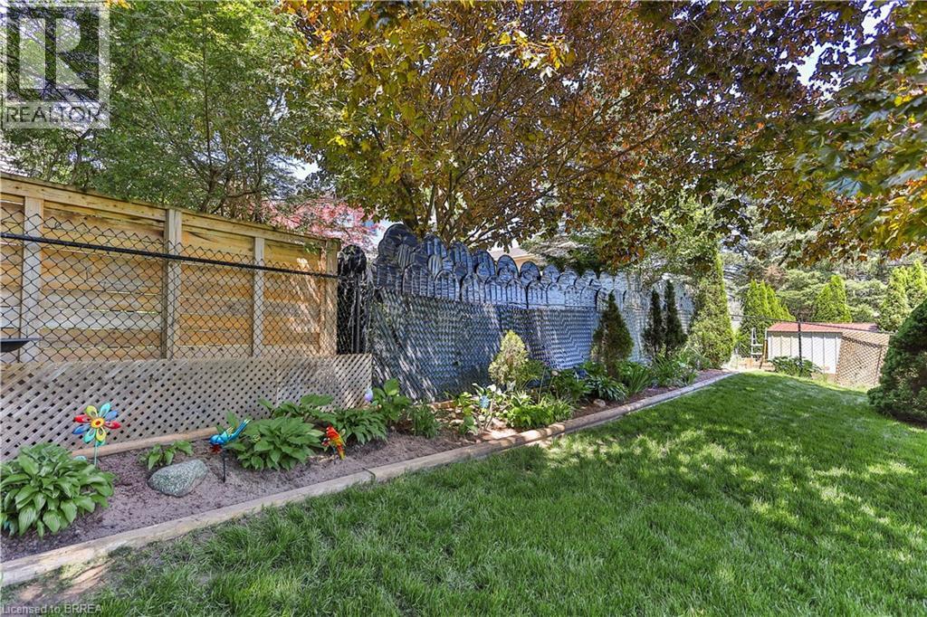 16 SANDLEWOOD Avenue - 32