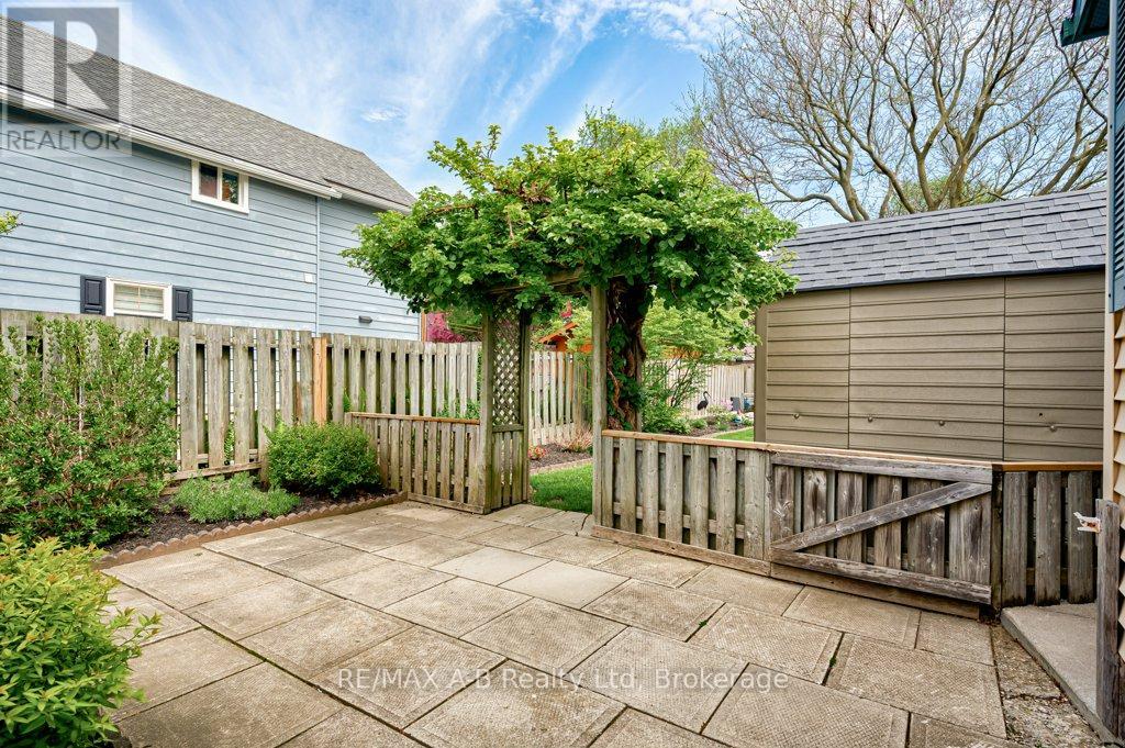 304 DOUGLAS STREET - 31