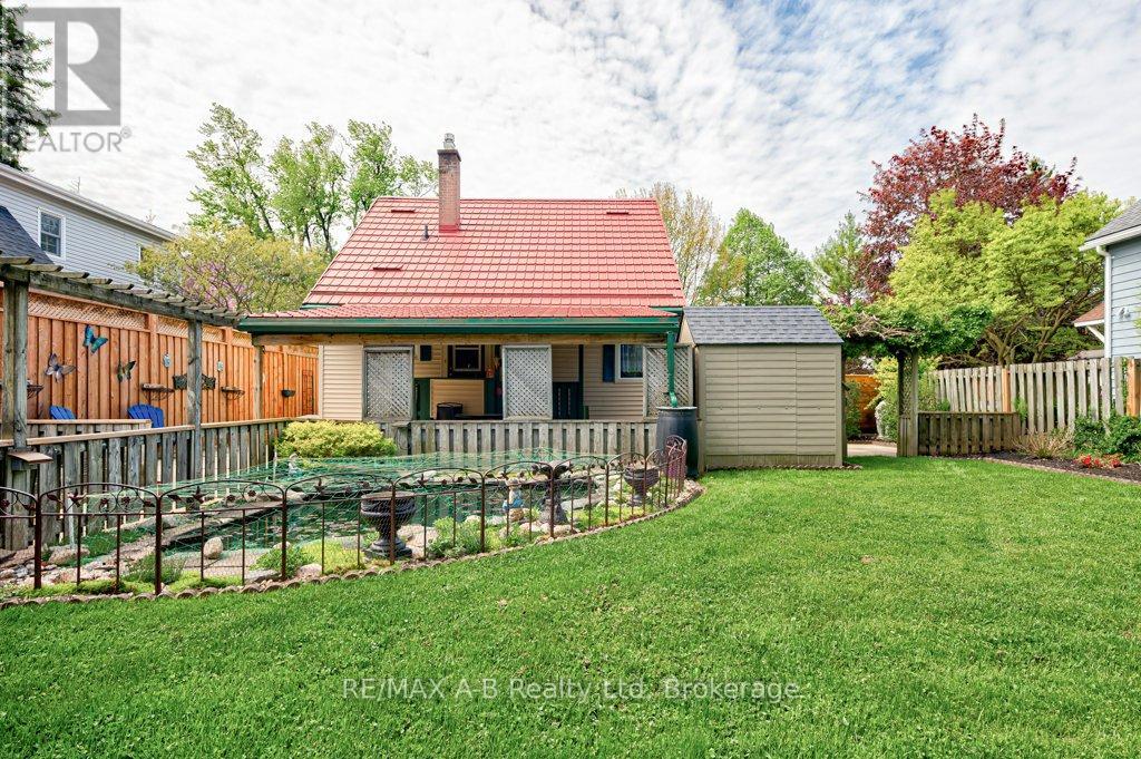 304 DOUGLAS STREET - 35