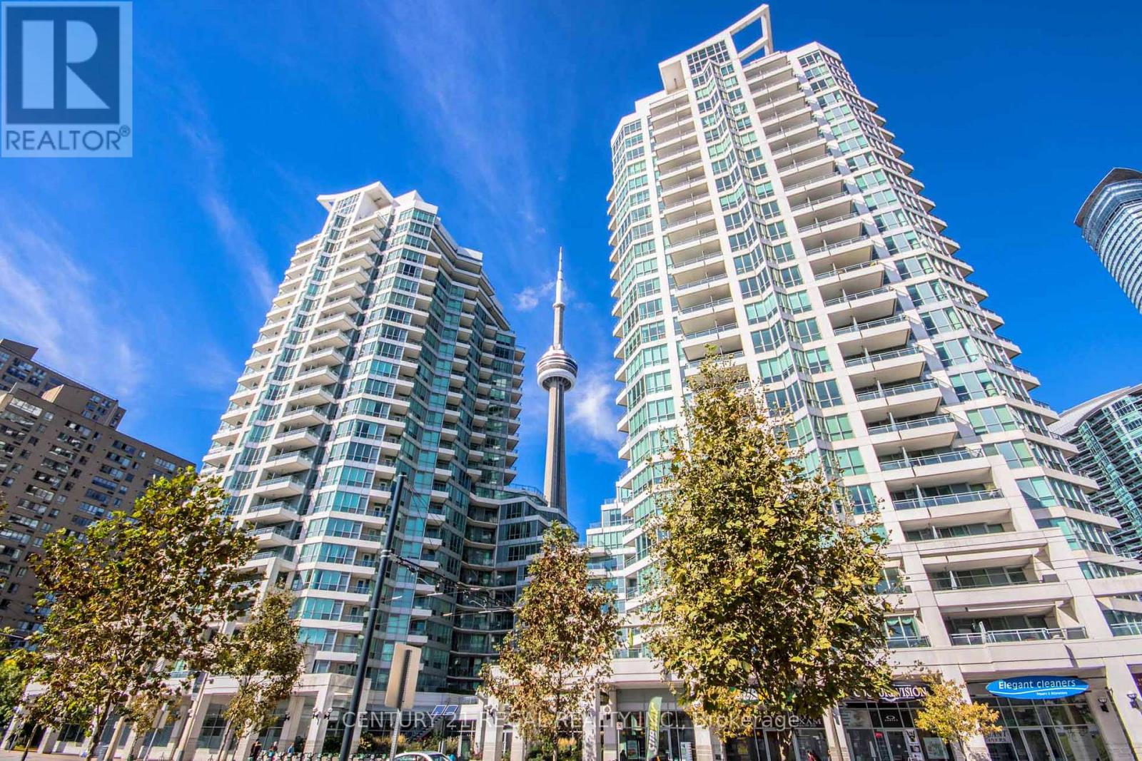 Listing photo of 816 - 228 QUEENS QUAY W
